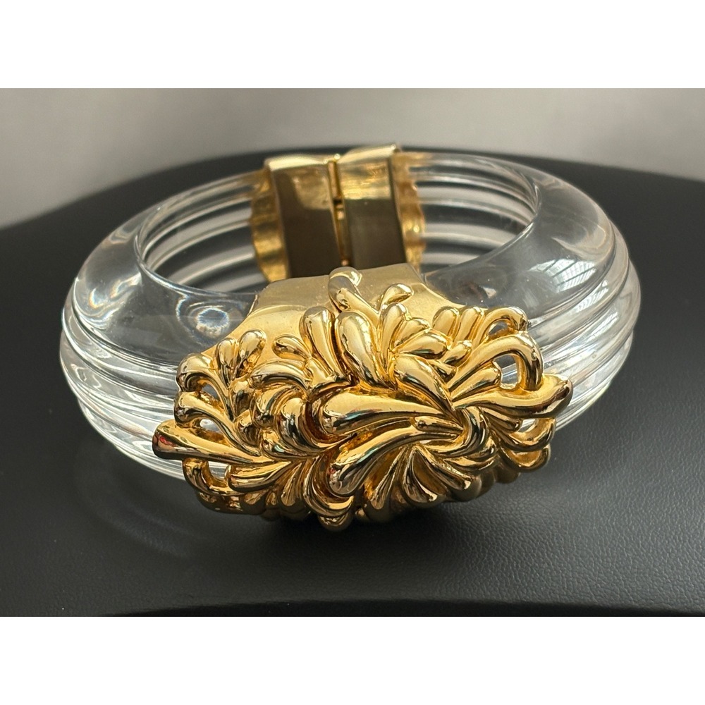 Vintage Clear Ribbed Acrylic Gold Tone Floral Magnetic Hinged Cuff Bracelet